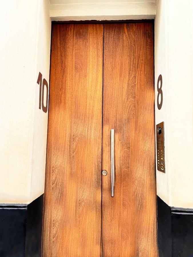 Catedral Square Apartment Севиля Екстериор снимка