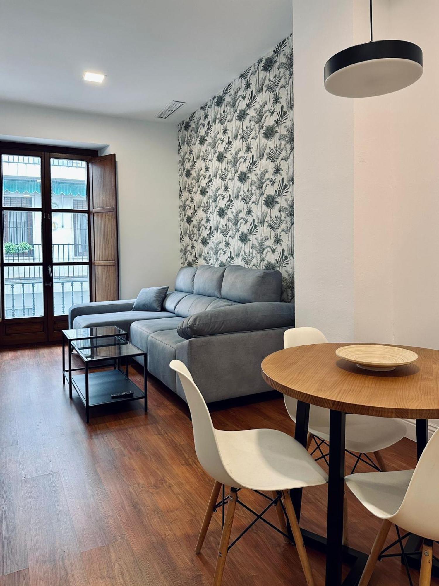 Catedral Square Apartment Севиля Екстериор снимка
